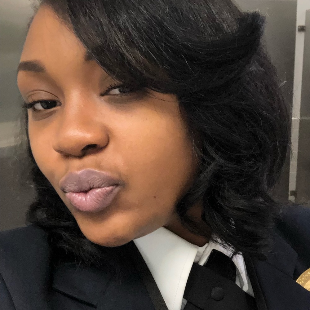 Meet your Posher, Leilani